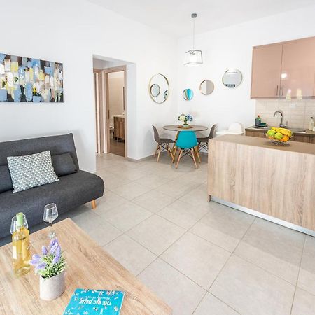Orama Suites II Като Дарацо Екстериор снимка